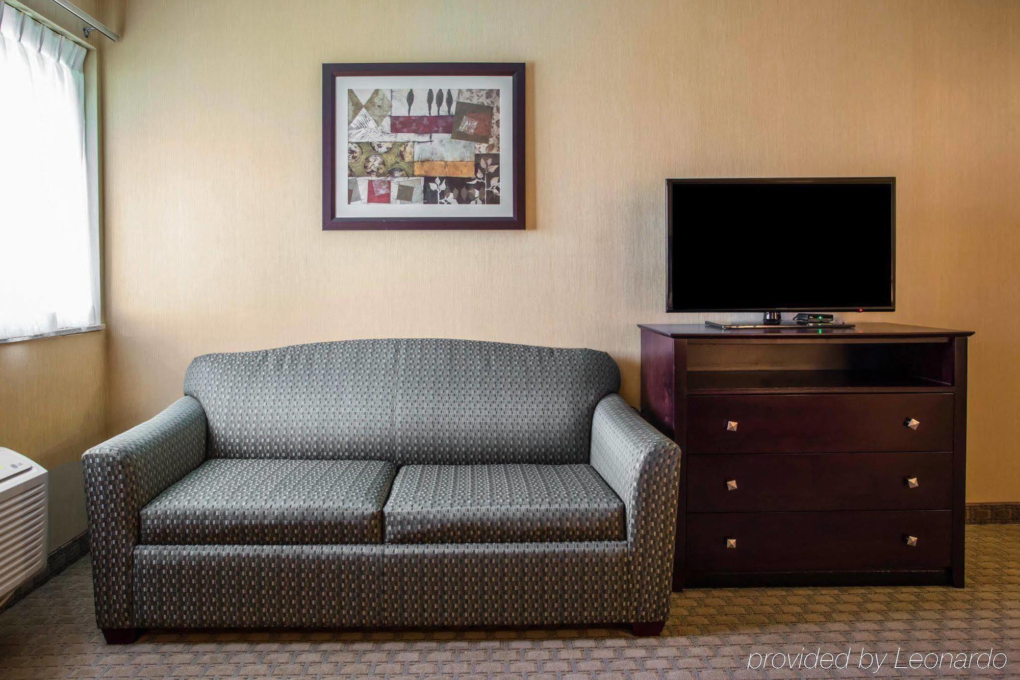 Americinn By Wyndham Marshfield Екстериор снимка